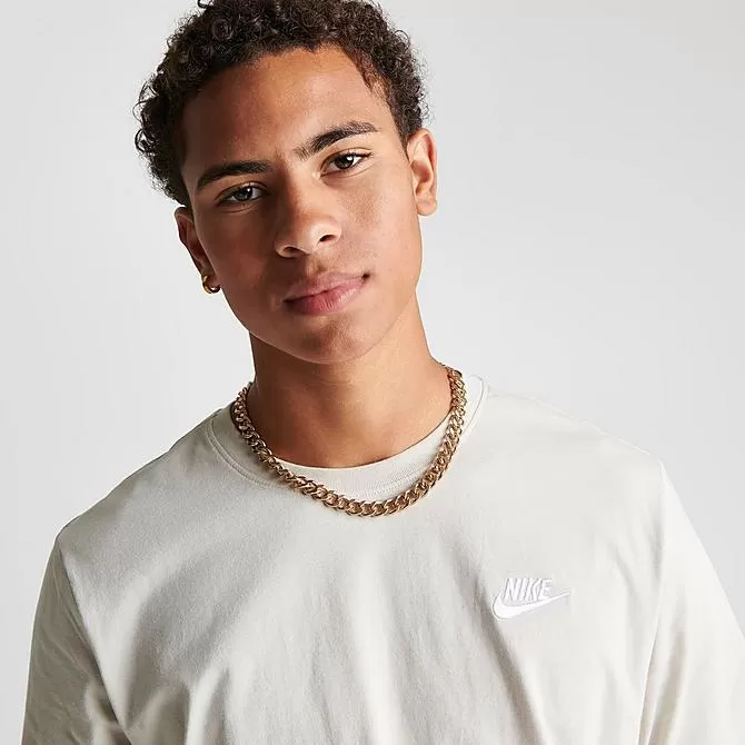 Nike Sportswear Club T-Shirt Light Bone - AR4997 073 5 Nike Sportswear Club T-Shirt Light Bone - AR4997 073 - Image 5