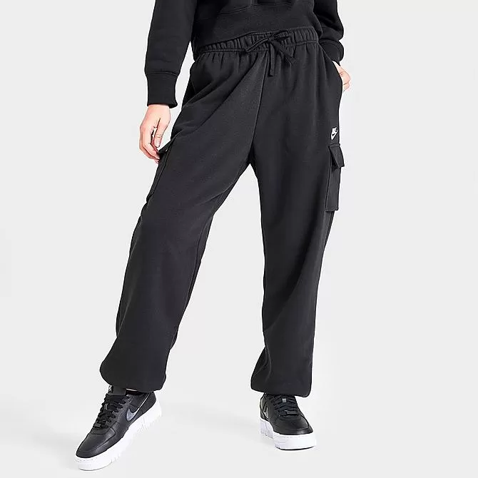Women's Nike Sportswear Club Fleece Mid-Rise Oversized Cargo Sweatpants Black/White - DQ5196 010 3 Women's Nike Sportswear Club Fleece Mid-Rise Oversized Cargo Sweatpants Black/White - DQ5196 010 - Image 3