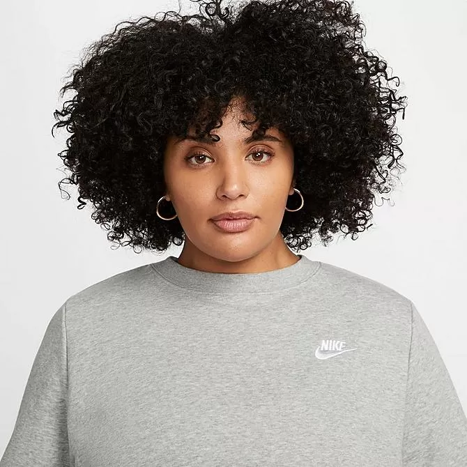 Women's Nike Sportswear Club Fleece Crewneck (Plus Size) Dark Grey Heather/White - DV5087 063 4 Women's Nike Sportswear Club Fleece Crewneck (Plus Size) Dark Grey Heather/White - DV5087 063 - Image 4