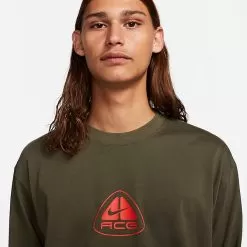 Men's Nike ACG Lungs Logo Graphic Long-Sleeve T-Shirt Cargo Khaki - DX9454 325 9 Men's Nike ACG Lungs Logo Graphic Long-Sleeve T-Shirt Cargo Khaki - DX9454 325 -Fashion Clothing Shop DX9454 325 M4