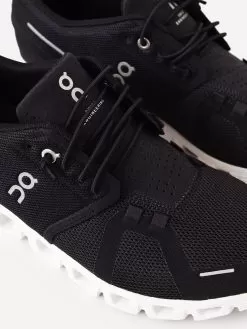 ON Women's Cloud 5 Sneaker -Fashion Clothing Shop WOMENS CLOUD 5xBLACKWHITExAlt3 64437857